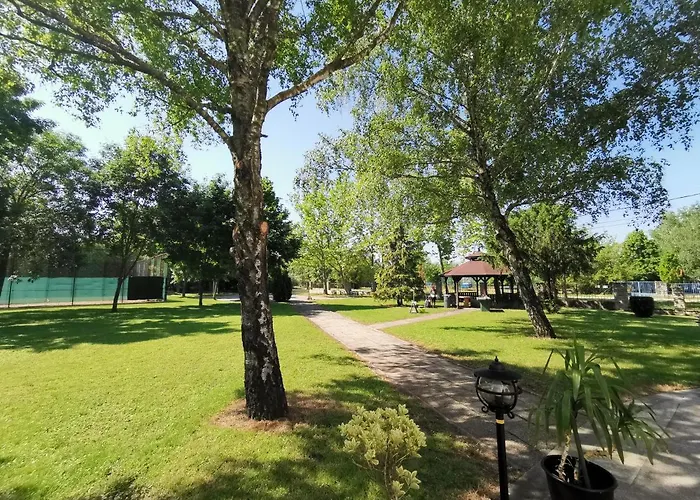 Oda ve Kahvaltı Laguna Panzio 3*